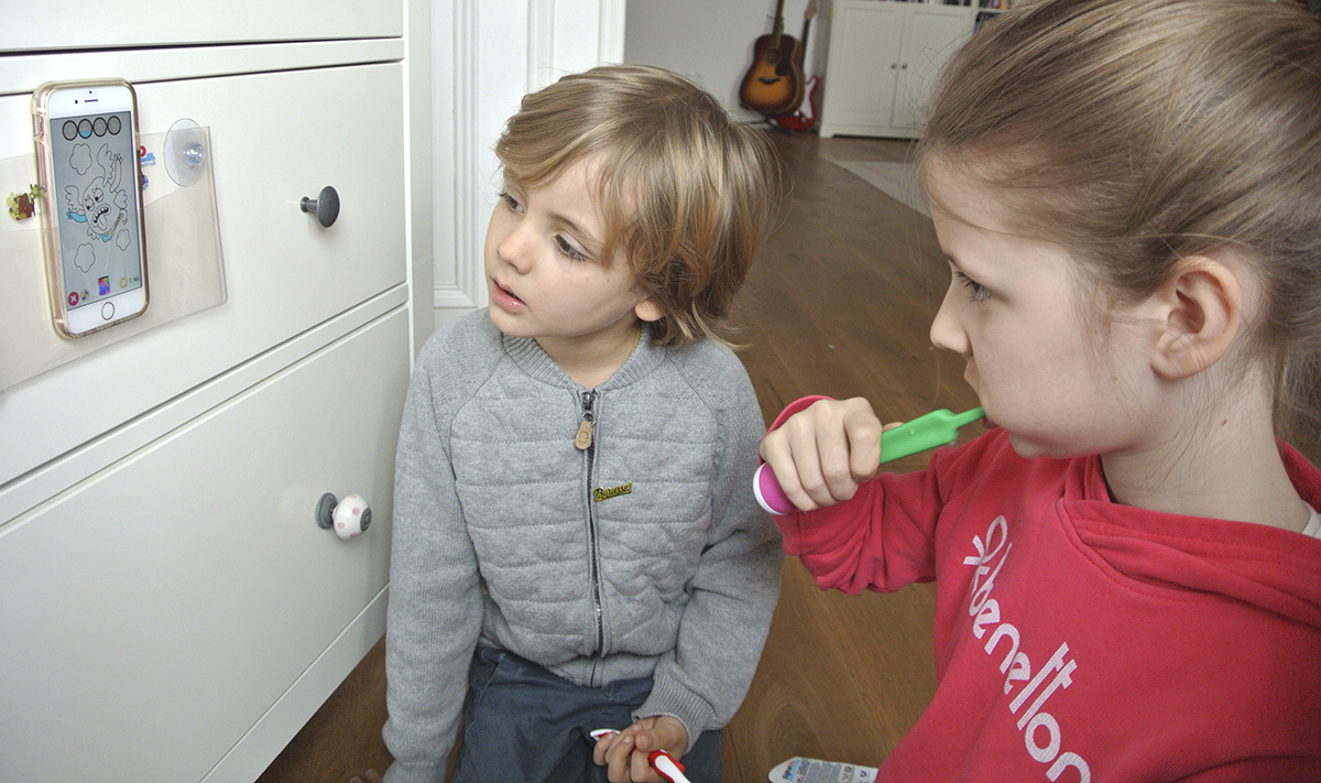 Playbrush verspricht spielerischen Spaß am Zähneputzen. Ob das stimmt, haben wir für euch getestet. 